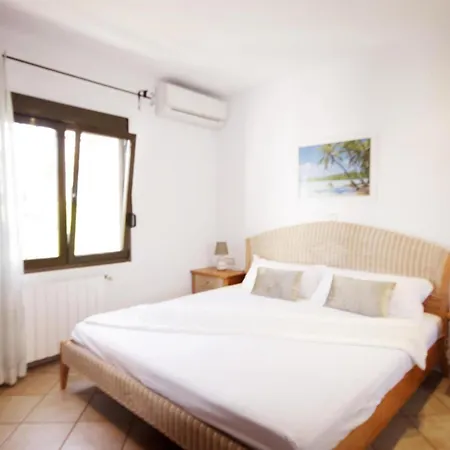 Villa Iris